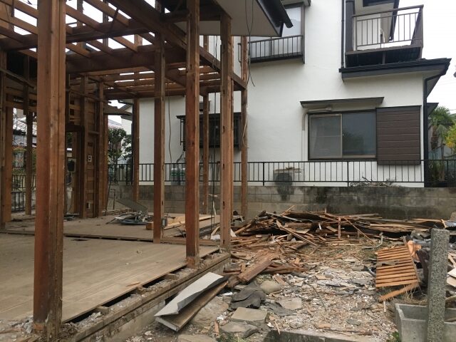 解体工事中