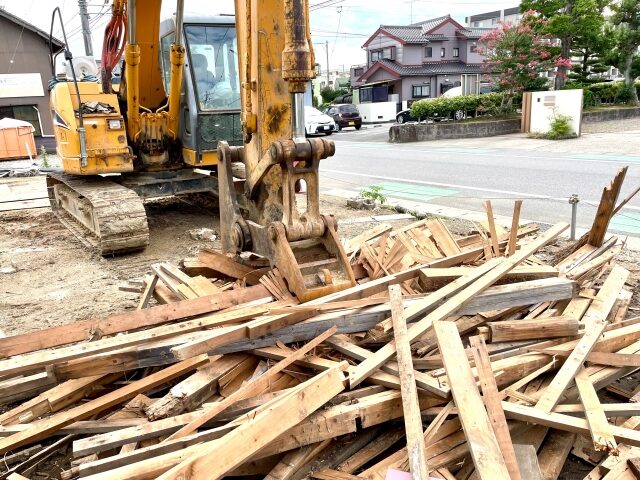 解体工事中